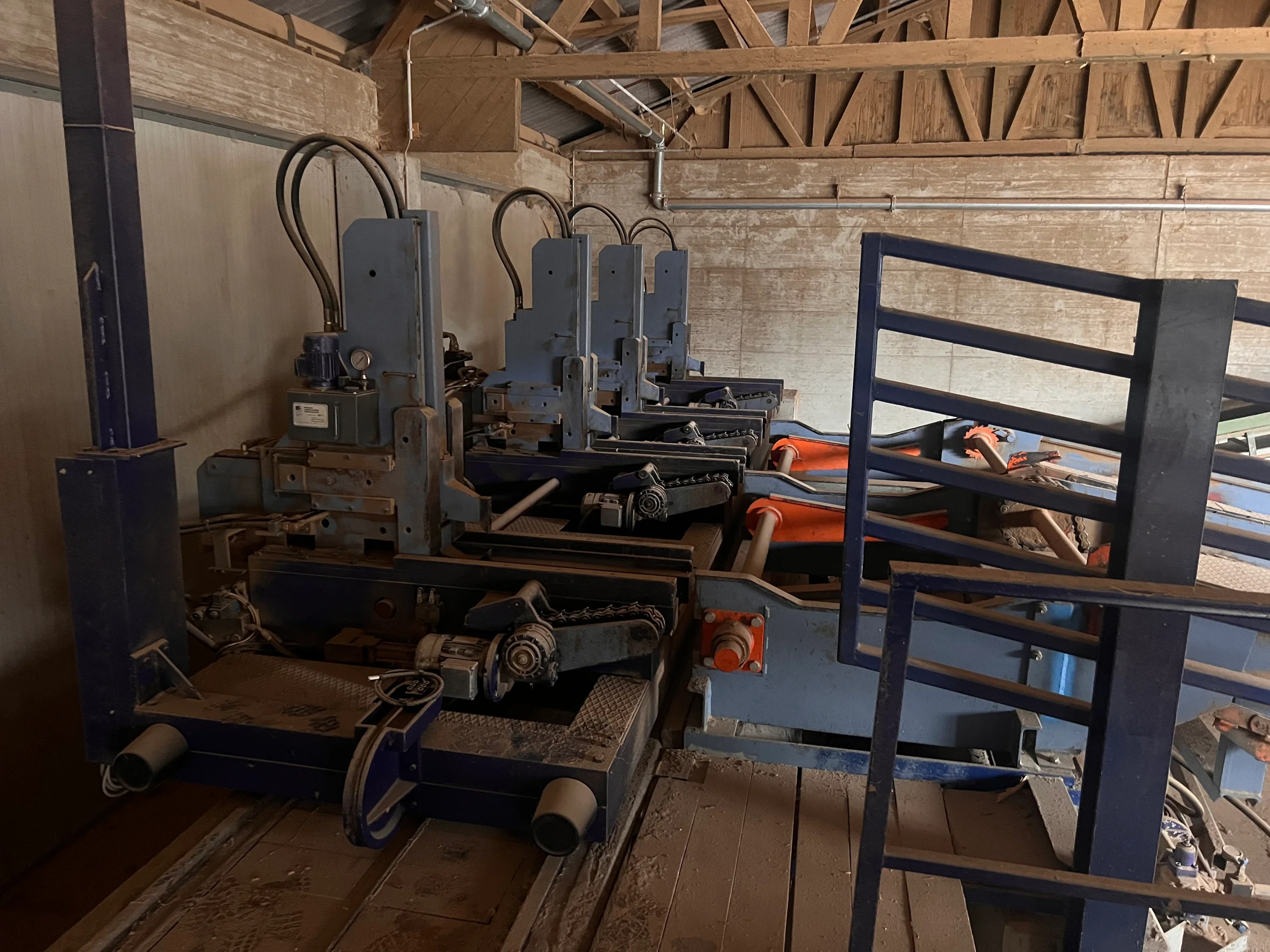 Bandsaw for heavy timber - Image 6